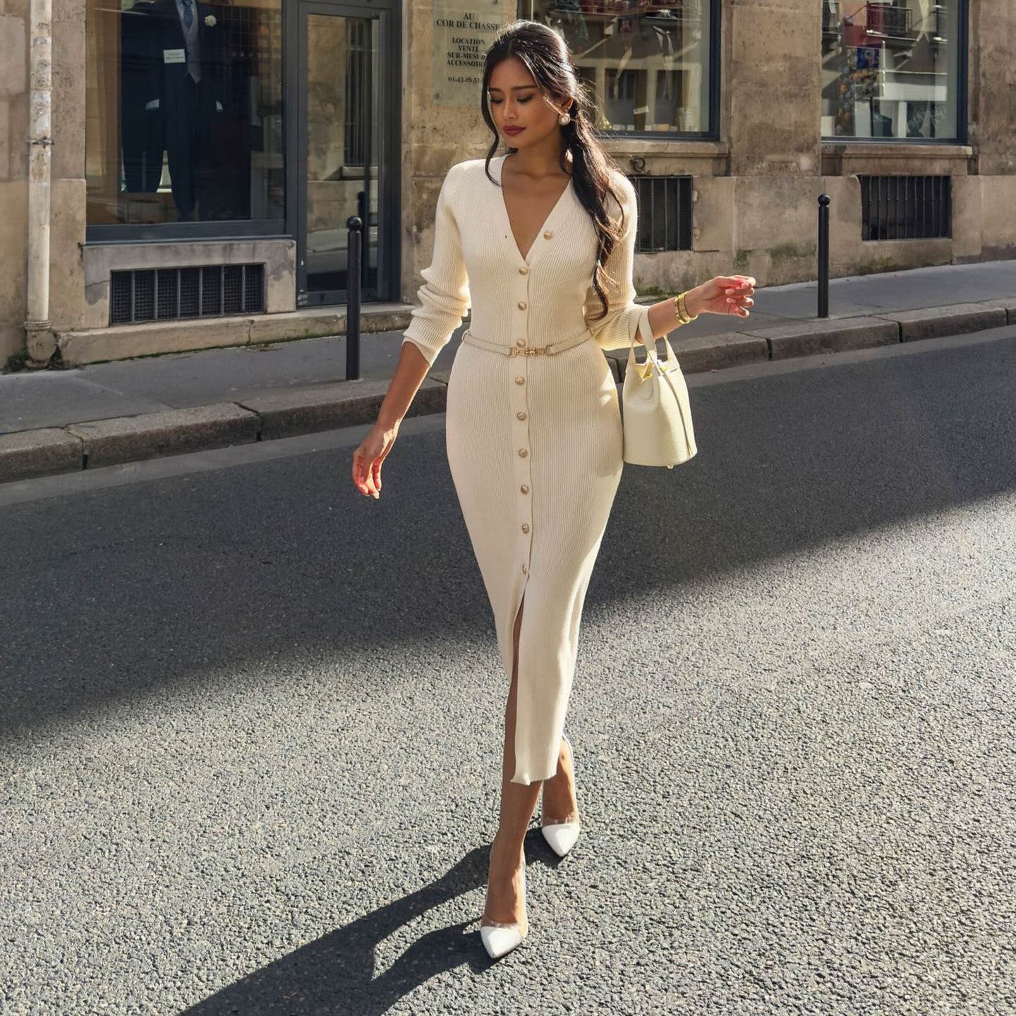 Maskot Elegant Button-Detail Dress