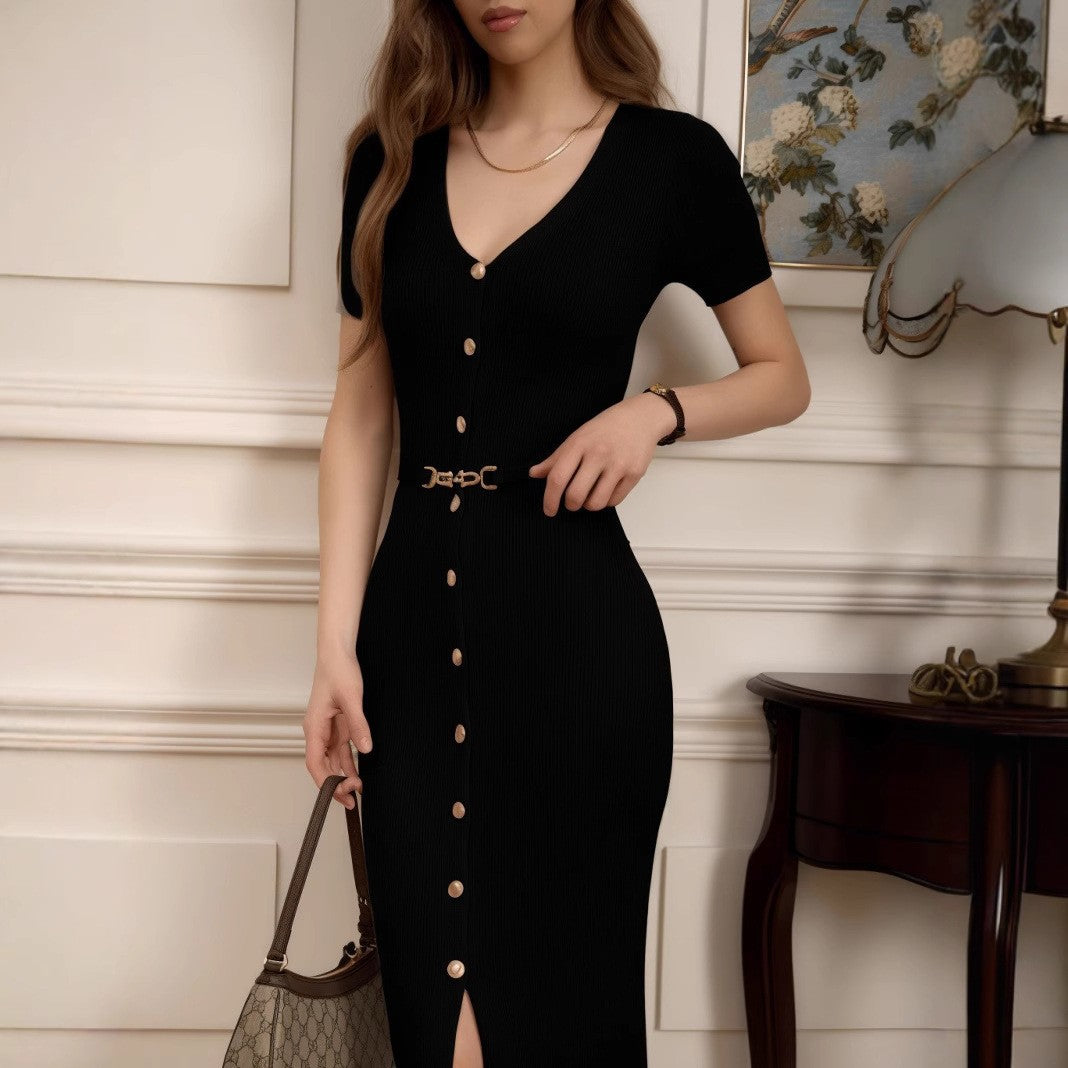 Maskot Elegant Button-Detail Dress